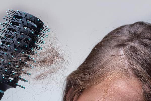 Wie Alopezie Frauen betrifft